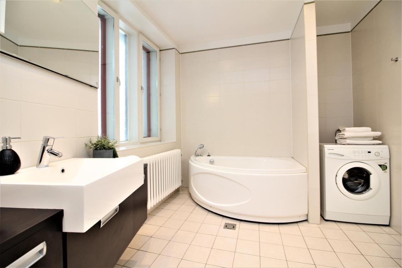 Tallinn City Apartments Freedom Square Esterno foto